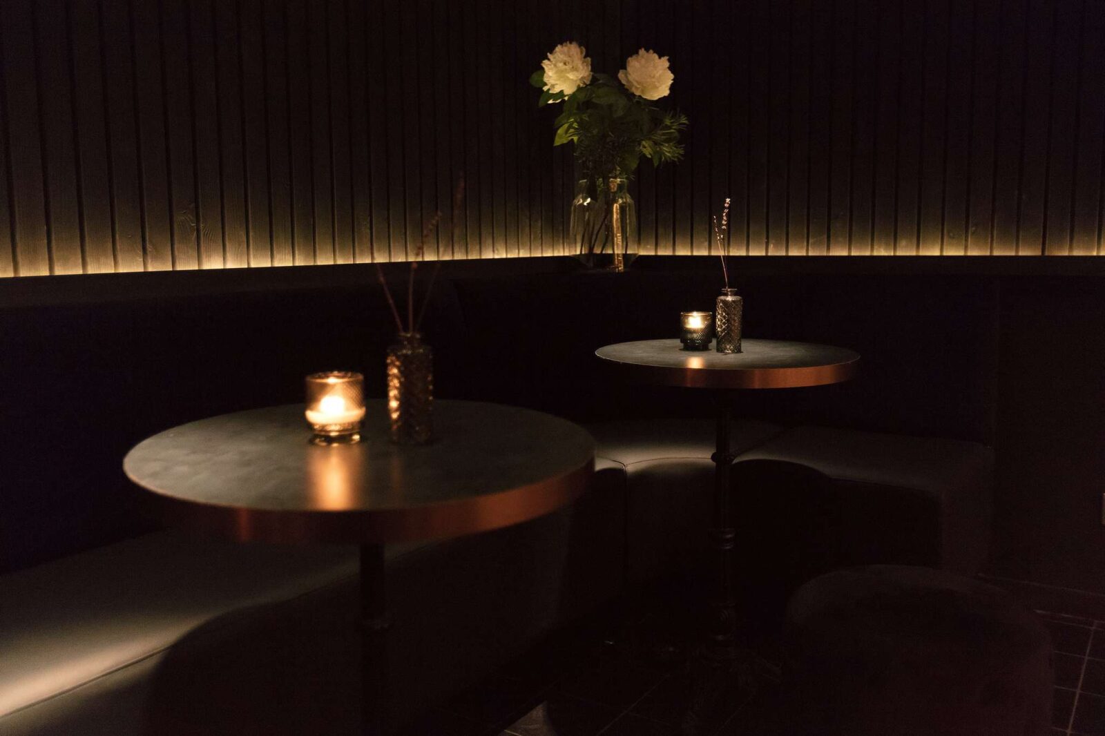 to restaurant paris salle 09 1600x1066 - Contacter Le Vertueux